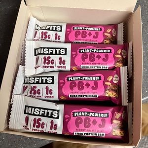 Misfits Protein Bar